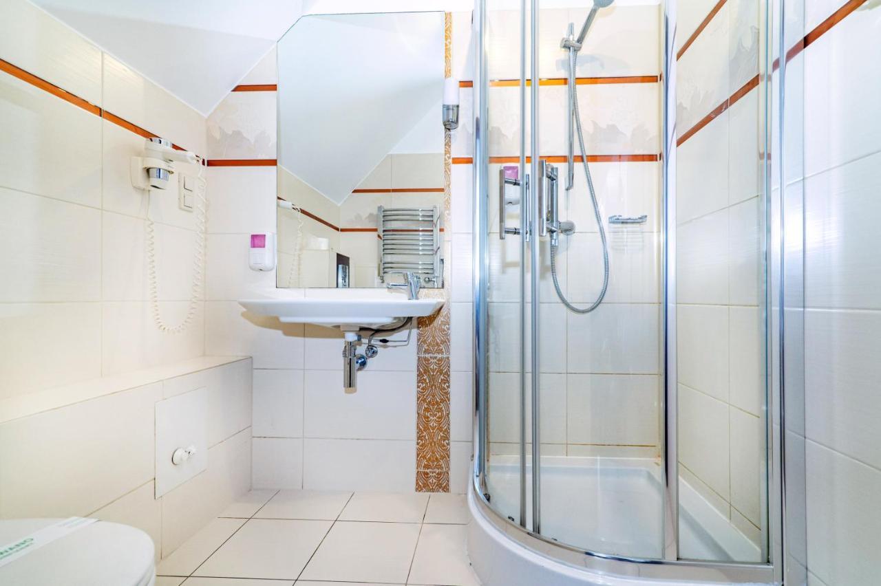 Hotel Pod Filarami Czeladź Eksteriør bilde